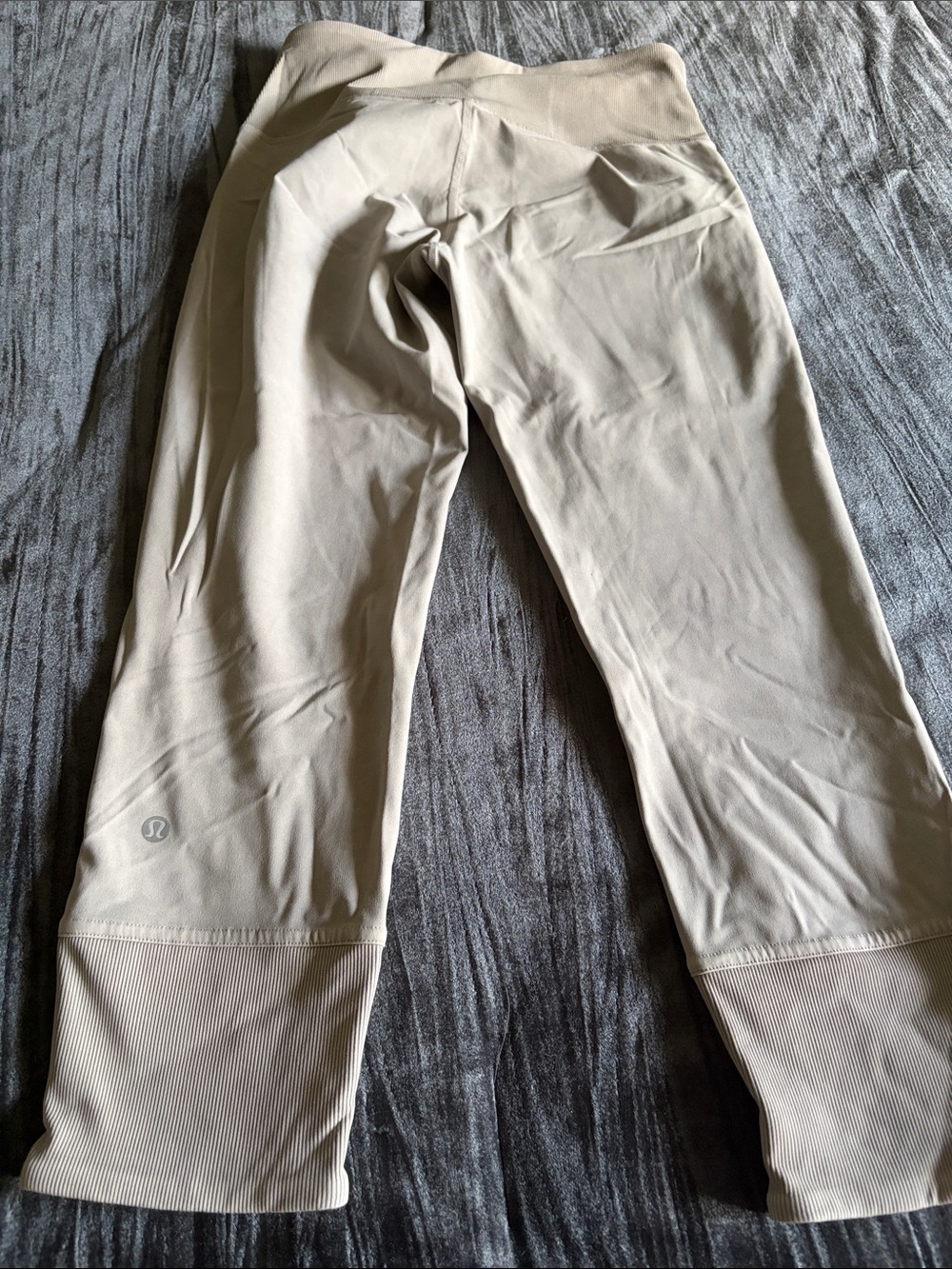 lululemon athletica women’s  Sandstone Beige Jogger Pants